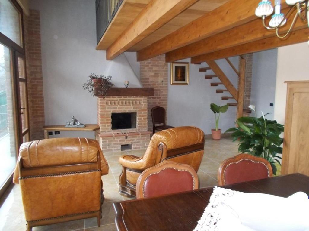 Agriturismo Ercolana Neviglie ห้อง รูปภาพ
